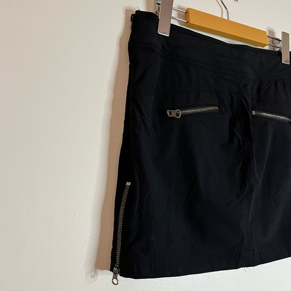 Athleta Black Zip Pocket Athletic Skort Women’s Size 2 Lightweight Performance - Picture 9 of 16